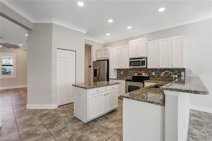 9923  Via San Marco  LOOP, Fort Myers, FL 33905