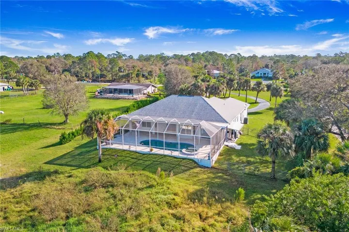 531  21st SW ST, Naples, FL 34117