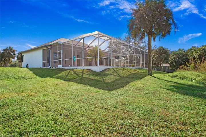 531  21st SW ST, Naples, FL 34117