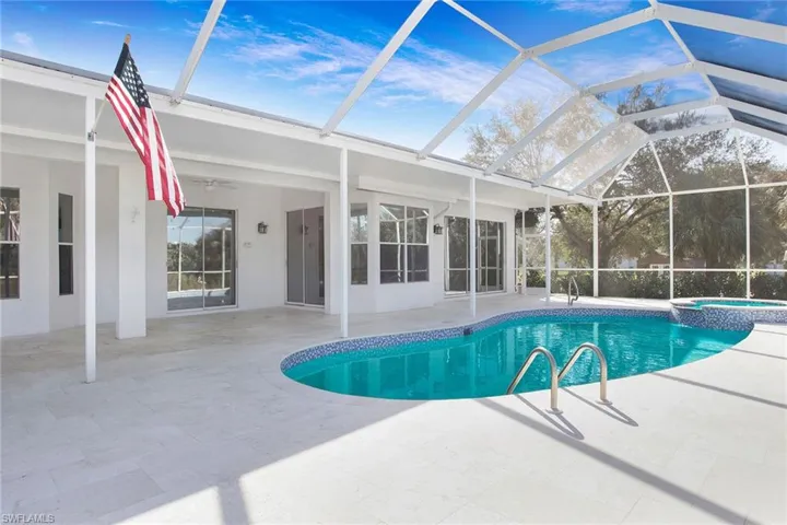 531  21st SW ST, Naples, FL 34117