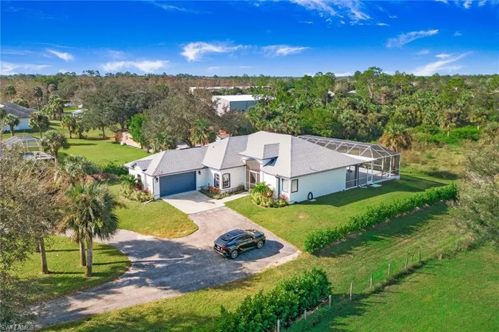 531  21st SW ST, Naples, FL 34117