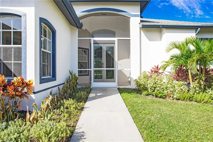 531  21st SW ST, Naples, FL 34117