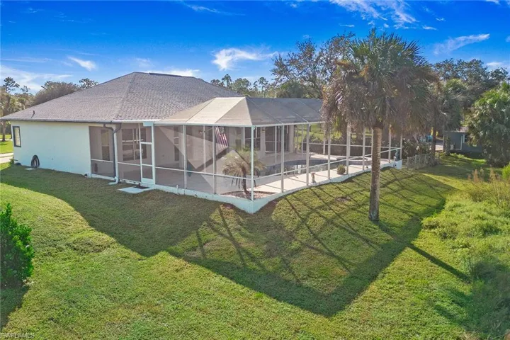 531  21st SW ST, Naples, FL 34117