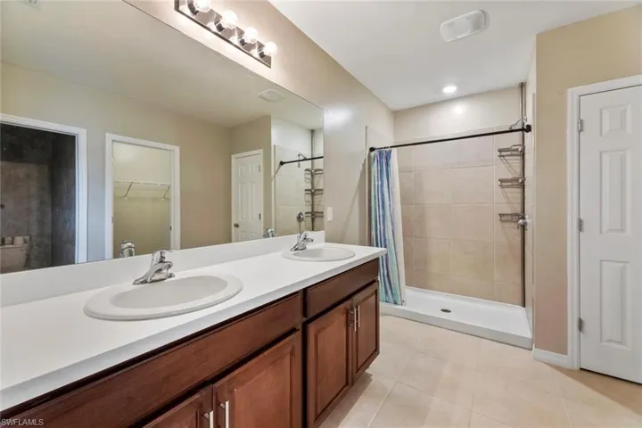 1306 Embers Pkwy W, Cape Coral Fl 33993