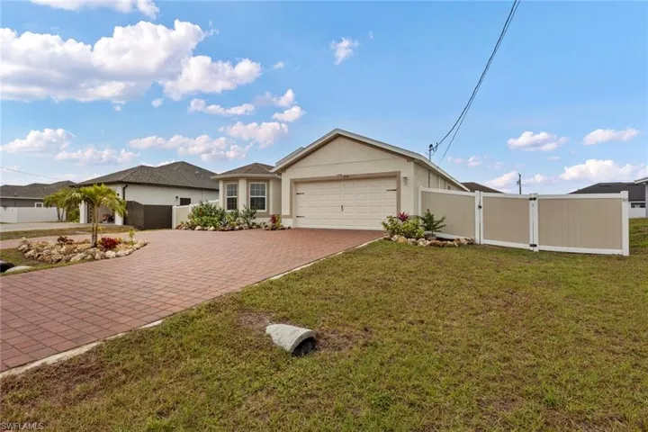 1306 Embers Pkwy W, Cape Coral Fl 33993