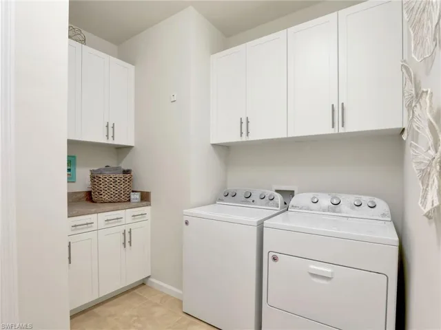 Laundry Room W/Extra Storage