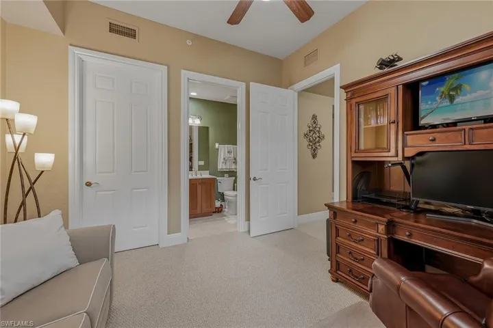 9233 Museo Cir 103, Naples, Florida 34114