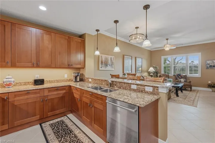 9233 Museo Cir 103, Naples, Florida 34114
