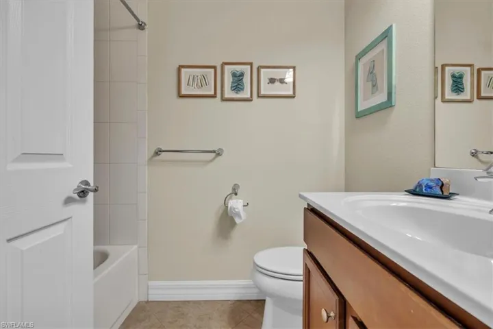 Guest bath opposite the laundry room