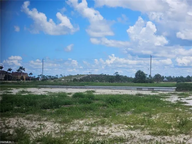 4511 Nw 35th Ter, Cape Coral, Florida 33993