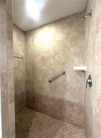 6922 Satinleaf Rd N 203, Naples, Florida 34109