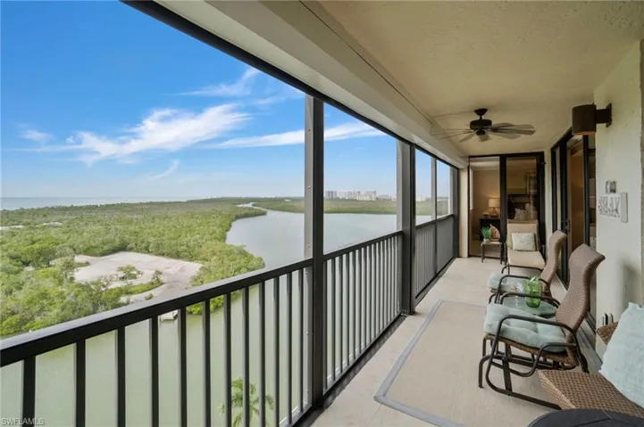 17  Bluebill  AVE, Naples, FL 34108