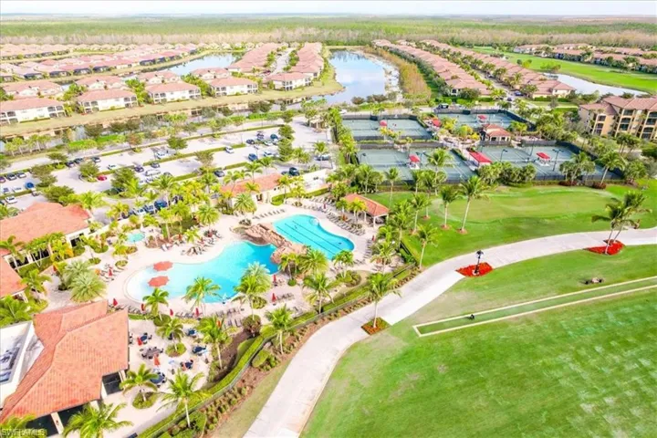 Clubhouse/pool/tennis courts