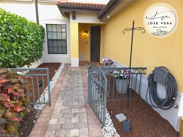 1318 Corso Palermo Ct 3, Naples, Florida 34105