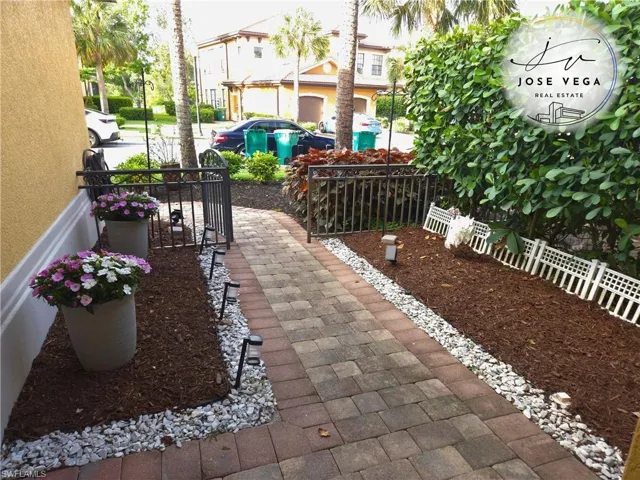 1318 Corso Palermo Ct 3, Naples, Florida 34105