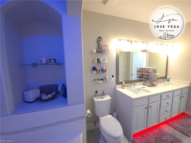 1318 Corso Palermo Ct 3, Naples, Florida 34105