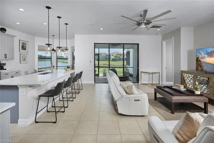 3742 Madeira Ct, Naples, Florida 34119
