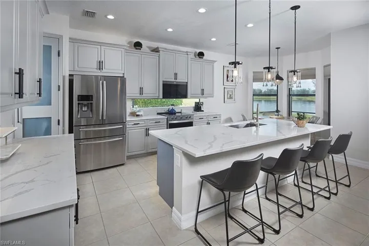 3742 Madeira Ct, Naples, Florida 34119