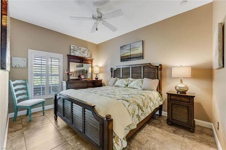 6928 Lone Oak Blvd, Naples, Florida 34109