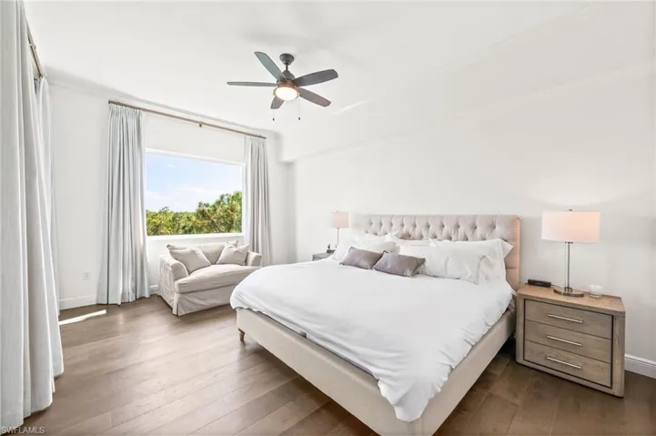2738  Tiburon E BLVD, Naples, FL 34109