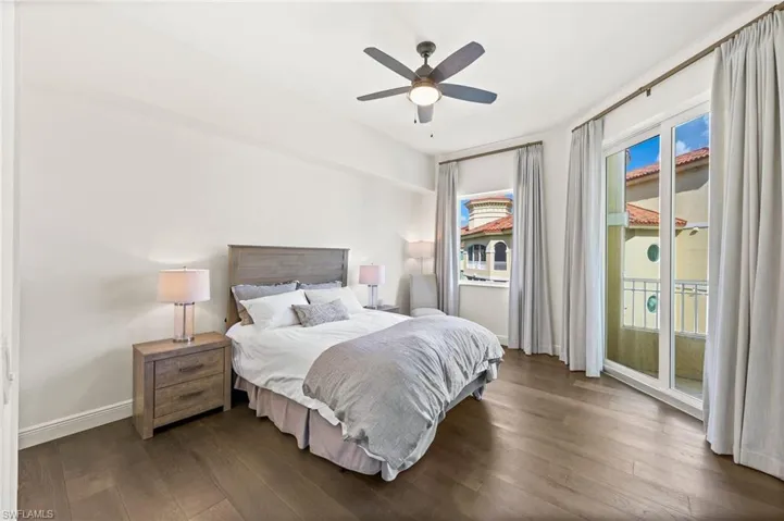 2738  Tiburon E BLVD, Naples, FL 34109