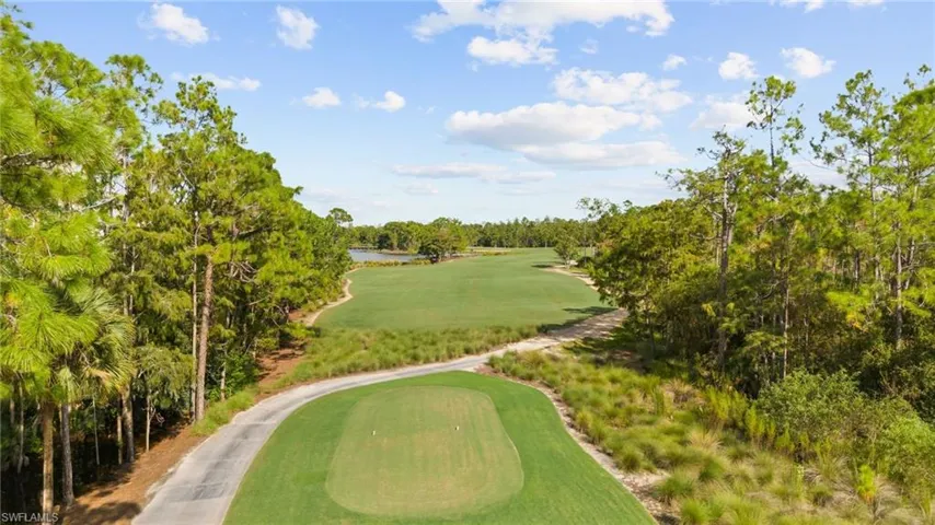 2738  Tiburon E BLVD, Naples, FL 34109