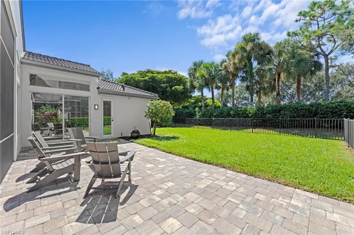 1813  Senegal Date  DR, Naples, FL 34119