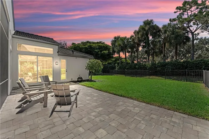 1813  Senegal Date  DR, Naples, FL 34119