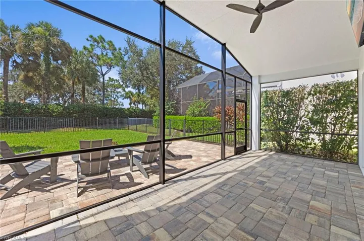 1813  Senegal Date  DR, Naples, FL 34119