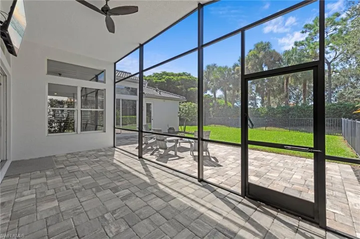 1813  Senegal Date  DR, Naples, FL 34119