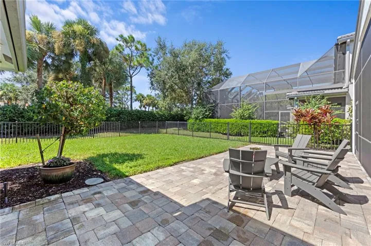 1813  Senegal Date  DR, Naples, FL 34119