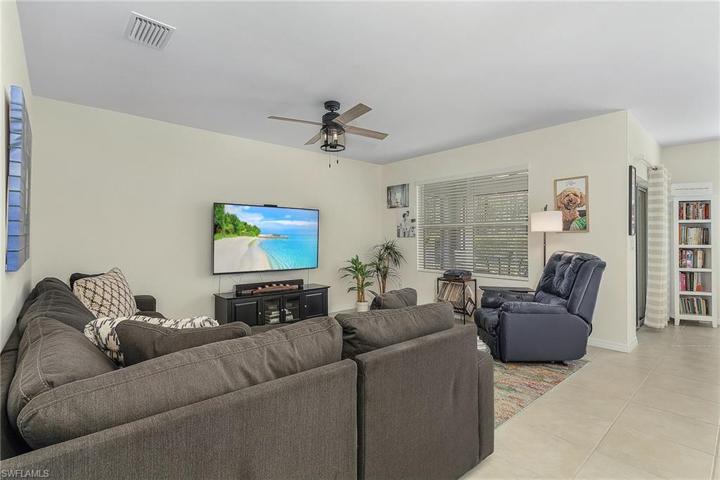 2228  Pigeon Plum  WAY, North Fort Myers, FL 33917