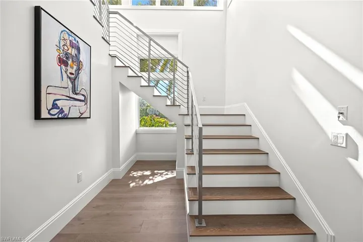 175 Center St, Naples, Florida 34108