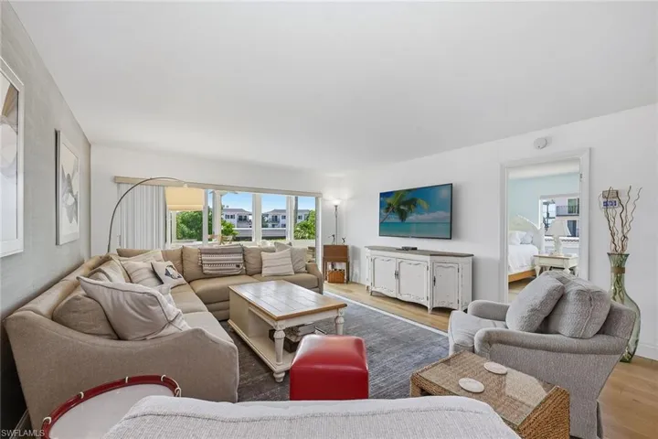 3410  Gulf Shore N BLVD, Naples, FL 34103