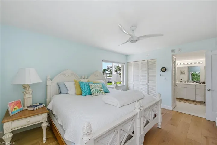 3410  Gulf Shore N BLVD, Naples, FL 34103