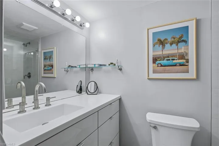 3410  Gulf Shore N BLVD, Naples, FL 34103