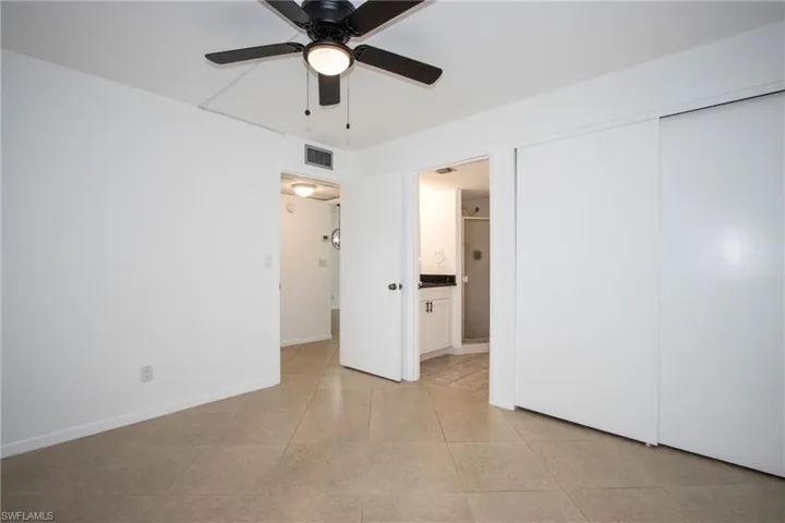 1083 Forest Lakes Dr 206, Naples, Florida 34105