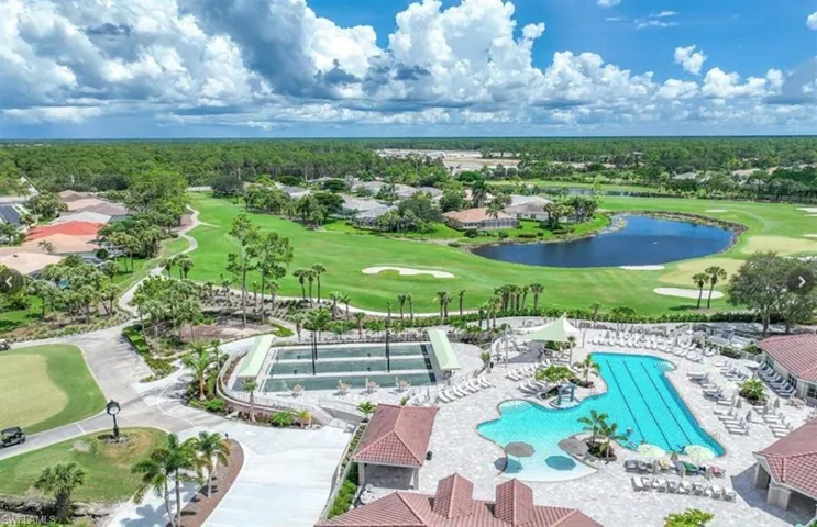 8217  Parkstone  PL, Naples, FL 34120