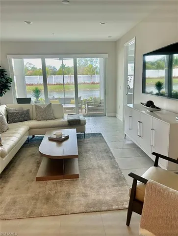 2555  Seychelles  DR, Naples, FL 34112
