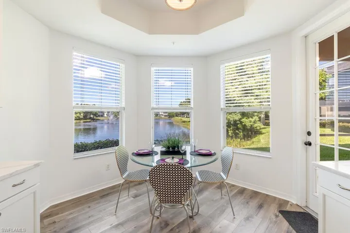 Dramatic Bay Window Overlooking Lake