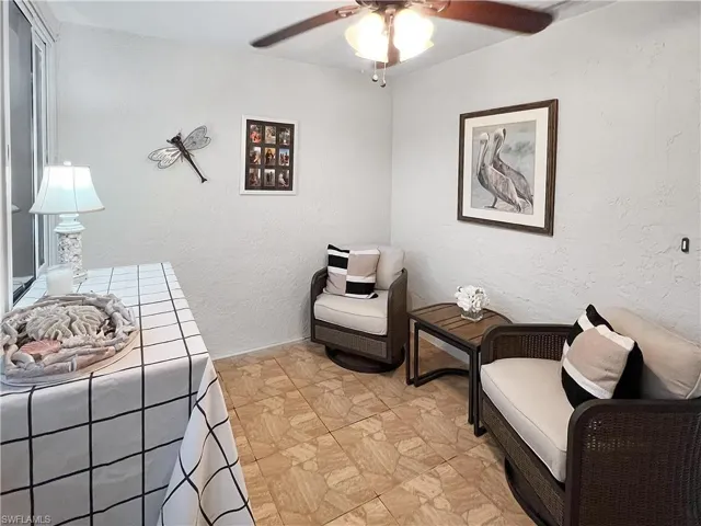 6884  Bogey  DR, Fort Myers, FL 33919