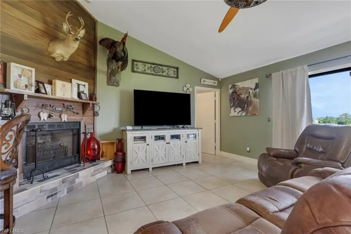 4140 54th Ave Ne, Naples, Florida 34120
