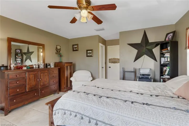 4140 54th Ave Ne, Naples, Florida 34120