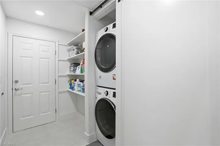 21907  Bella Terra  BLVD, Estero, FL 33928