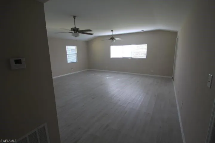 3327  Guilford  CT, Naples, FL 34112