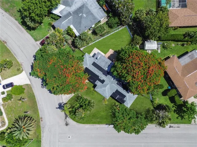139 E Lake Dr, Lehigh Acres, Florida 33936