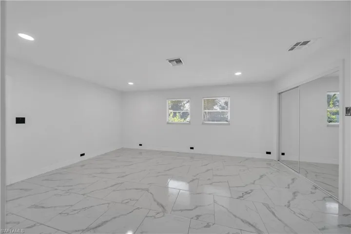 139 E Lake Dr, Lehigh Acres, Florida 33936