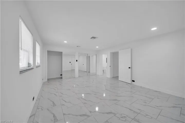 139 E Lake Dr, Lehigh Acres, Florida 33936