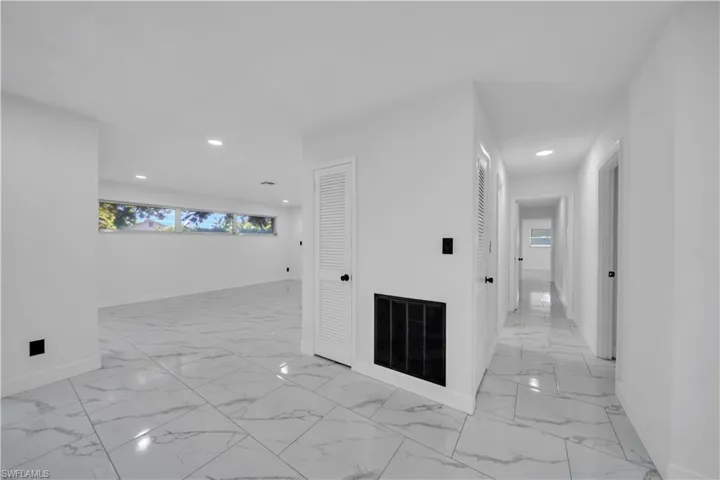 139 E Lake Dr, Lehigh Acres, Florida 33936