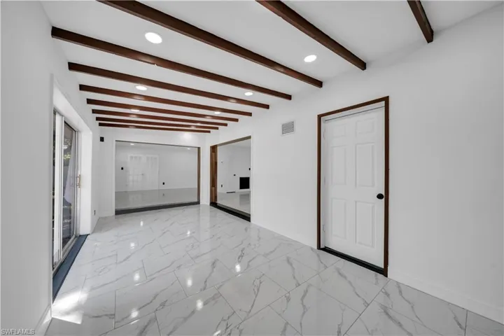 139 E Lake Dr, Lehigh Acres, Florida 33936